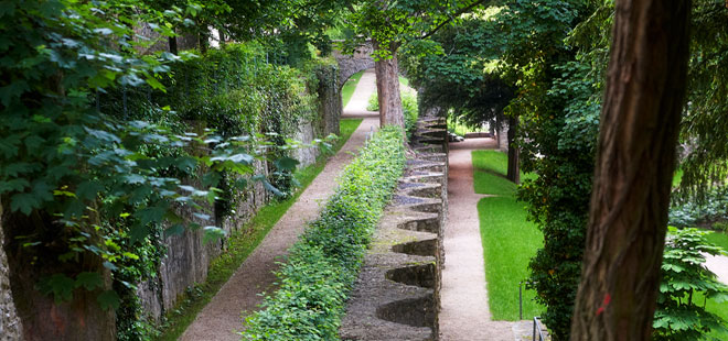 Das Bild zeigt den Burggarten, copyright Reiner Strack (IMG_9268)