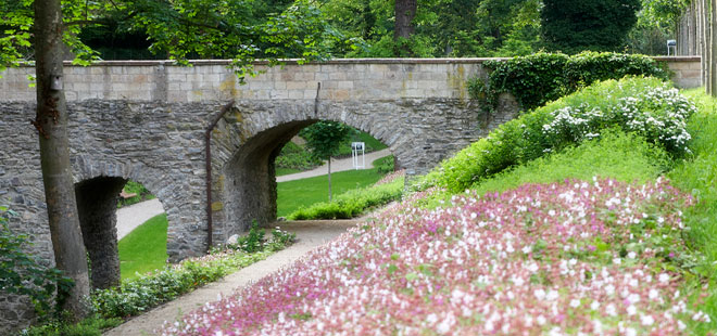 Das Bild zeigt den Burggarten, copyright Reiner Strack (IMG_9274)