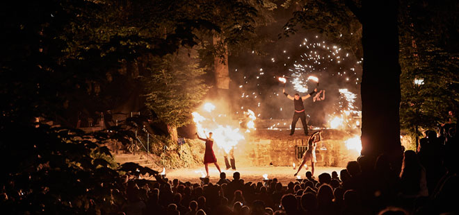 Das Bild zeigt den Burggarten, copyright Reiner Strack (C1A9532)