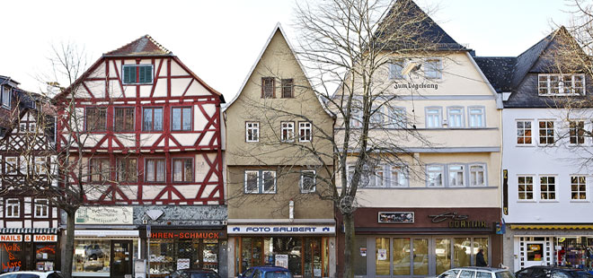 Das Bild zeigt die Kaiserstra&szlig;e, copyright Reiner Strack (MG7493)