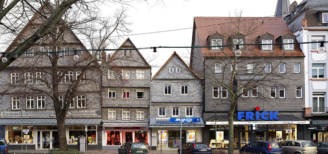 Das Bild zeigt die Kaiserstra&szlig;e, copyright Reiner Strack (MG7094)