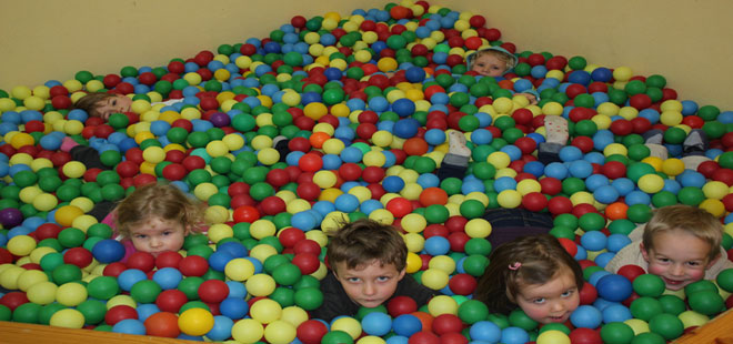 Das Bild zeigt die Kindertagesst&auml;tte Regenbogen in Bruchenbr&uuml;cken, copyright Stadt Friedberg (Hessen)