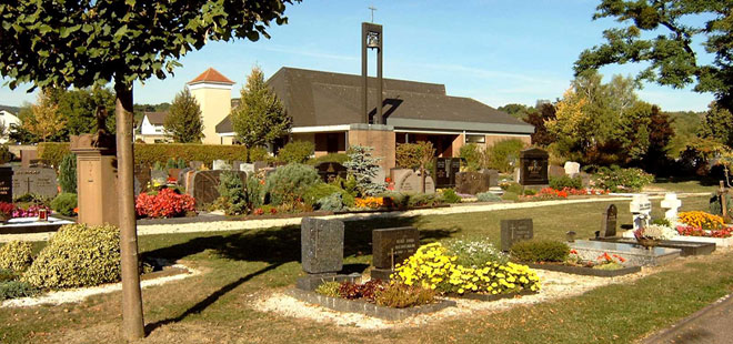 Das Bild zeigt den Friedhof in Ockstadt, copy Stadt Friedberg (Hessen)